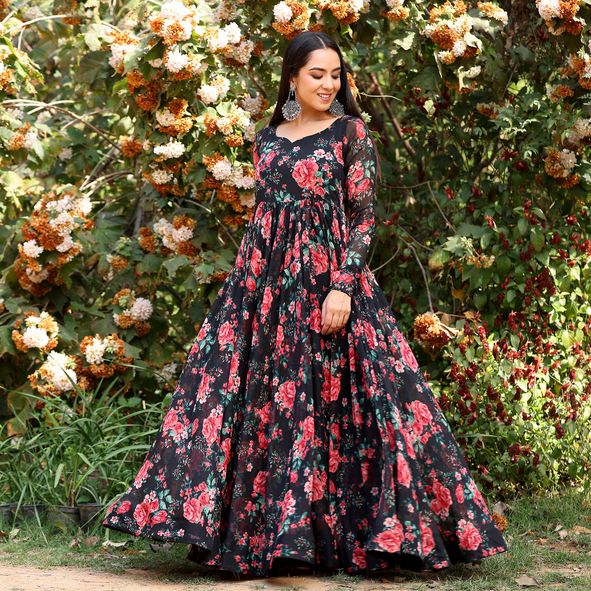 Beautiful Dresses Of Yeh Rishta Kya Kehlata Hai Show